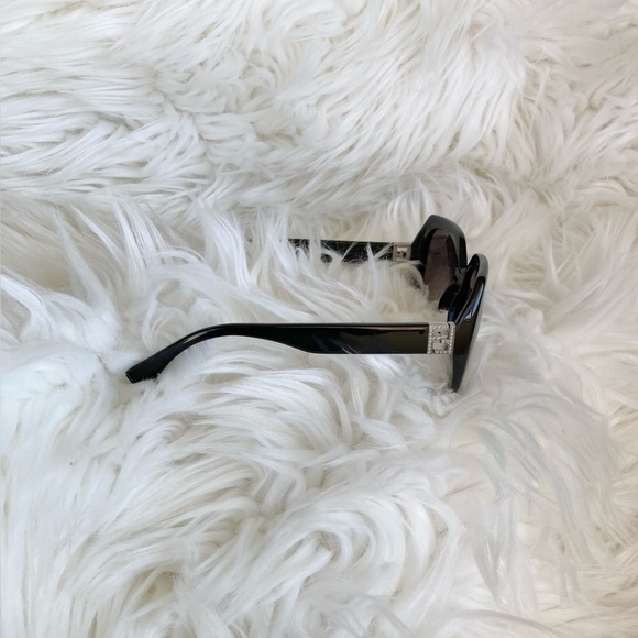 Fendi Gradient Sunglasses with Rhinestones FF Monogram - Picture 9 of 11